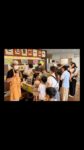 🌻 夏休み「おしごと体験」を開催しました！ 🌻

地域の小学生と保護者の皆さまにご参加いただき、敬寿園七里ホームで「夏休み おしごと体験」を開催しました✨

今回体験していただいたのは

🔸 介護職体験
車いすや福祉車両を実際に体験！

🔸 看護職体験
血圧計などを使って、健康チェックに挑戦！

🔸 デイサービス体験
ご利用者や職員との交流を通して、デイサービスのお仕事を体験！

最初は少し緊張していた子どもたちも、体験が始まると興味津々😊
職員と一緒に楽しく取り組み、会場は笑顔と元気な声でいっぱいに！
私たち職員にとっても、とても楽しく盛り上がった時間となりました。

そして、おしごと体験の後にはお楽しみタイム！

クワガタをゲットして大喜びする姿や、暑い中、親子で一緒にかき氷🍧やわたあめ☁️を楽しむ姿も見られ、最後まで笑顔いっぱいのイベントとなりました。

今回の体験が、子どもたちにとって「福祉のお仕事って楽しそう！」「こんなお仕事があるんだ！」と、福祉や介護のお仕事を身近に感じてもらうきっかけになればうれしいです。

暑い中ご参加いただいた皆さま、本当にありがとうございました！

これからも欣彰会では、地域の皆さまとつながり、福祉を身近に感じていただける機会を大切にしていきます。

#敬寿園七里ホーム
#おしごと体験
#小学生イベント
#福祉体験
#夏休みの思い出